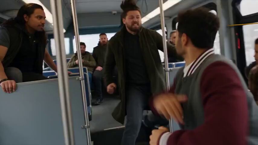Thirty-second bus fight with six characters